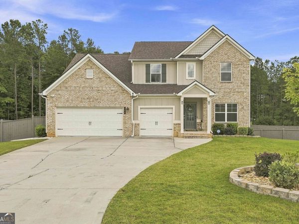 155 Estancia Lane, Fayetteville, GA 30215