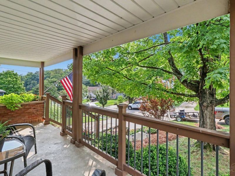 6030 Tridale Court, Cincinnati, OH 45230 Photo 5