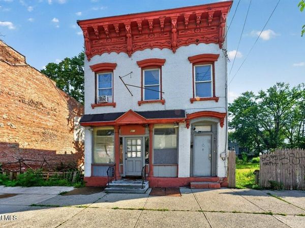 601 Clinton Avenue, Albany, NY 12206