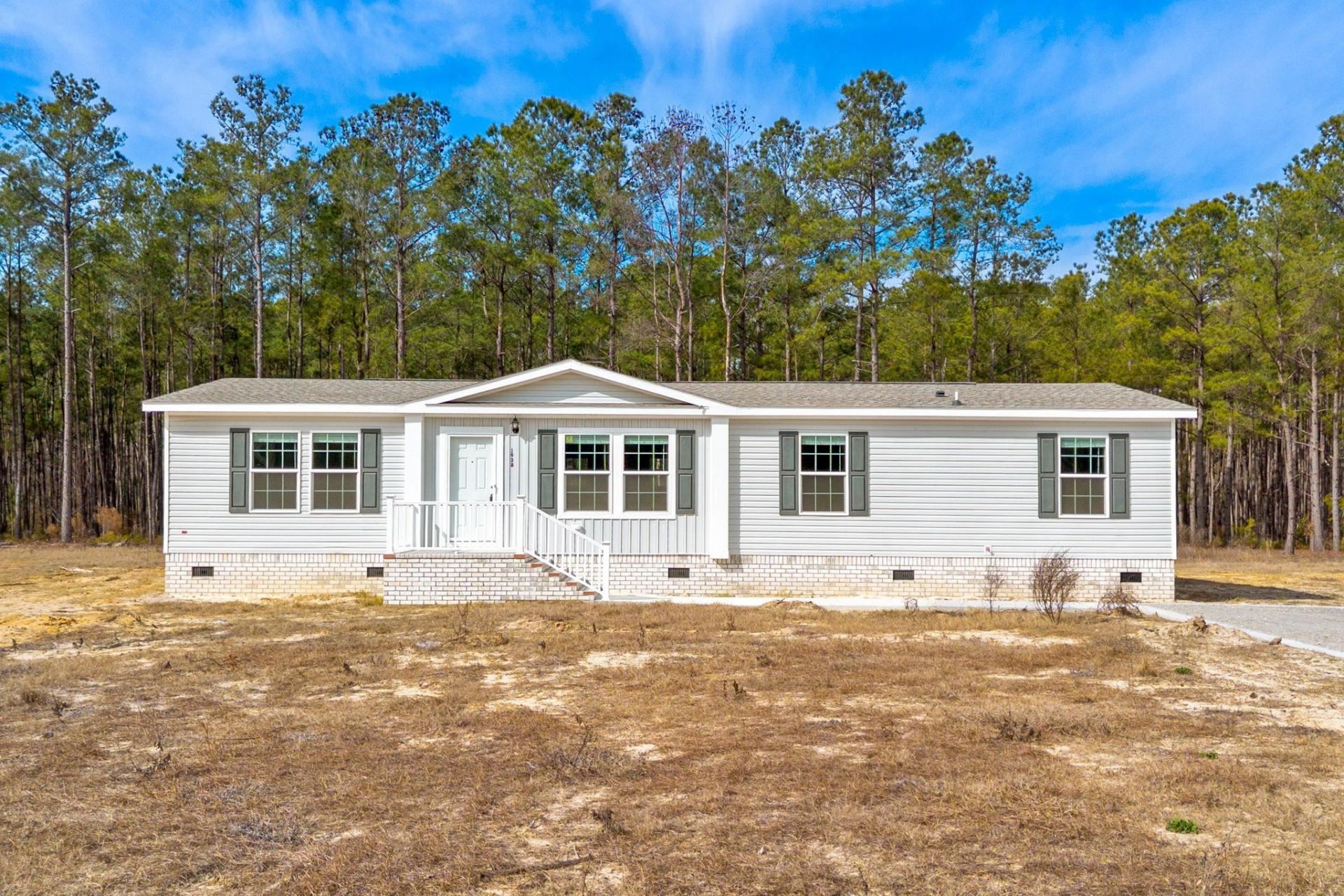 1938 Goose Bay Rd. Photo 1