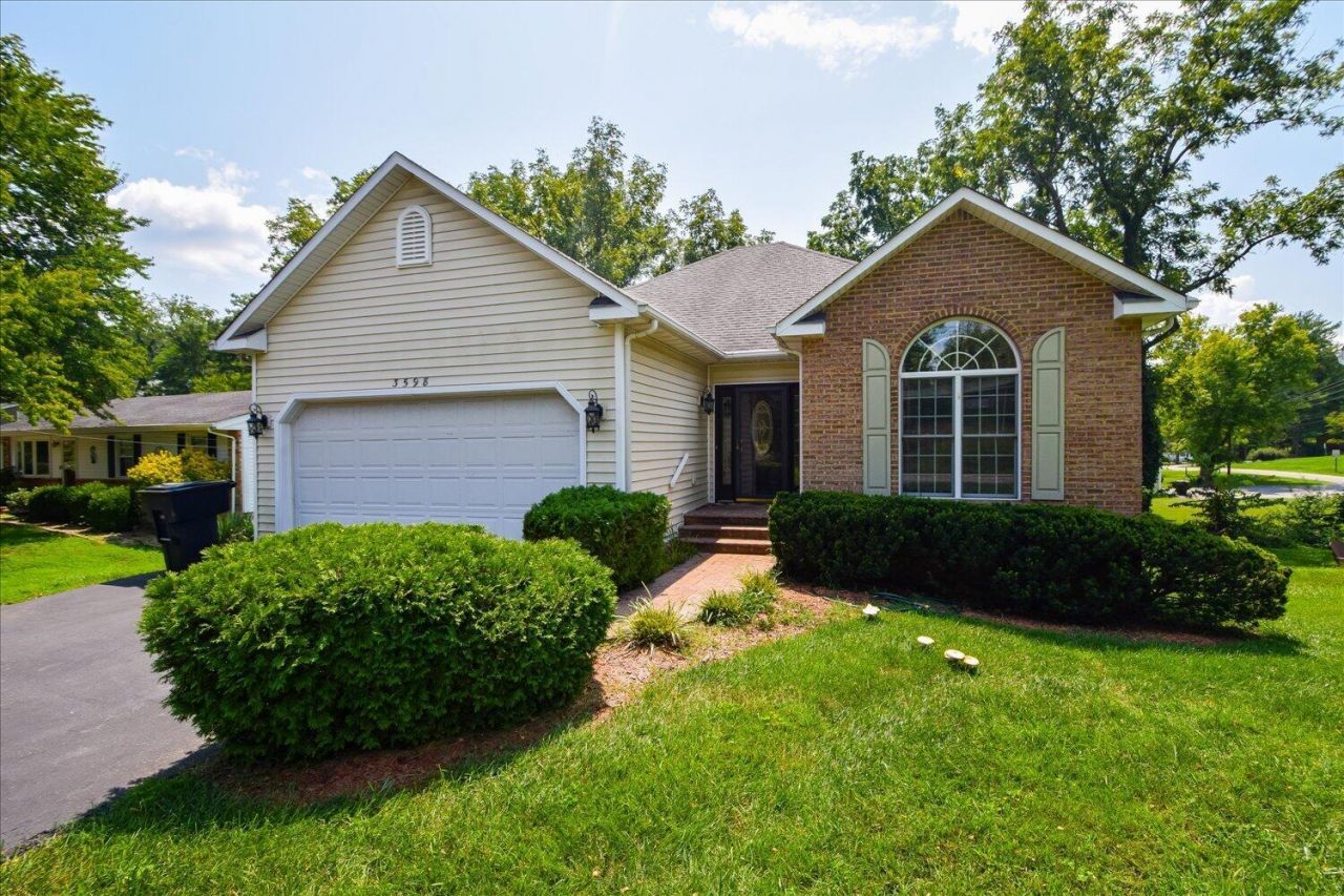 3598 Grandin Rd Sw, Roanoke, VA 24018 Main Photo