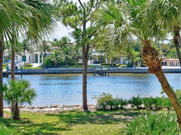2101 Marina Isle Way, Unit 202, Jupiter, FL 33477