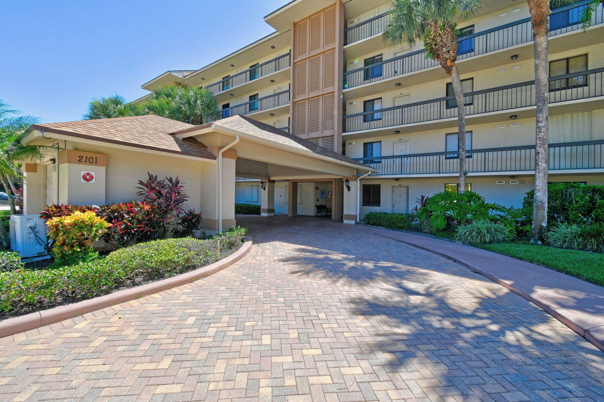 2101 Marina Isle Way, Unit 202, Jupiter, FL 33477 Photo