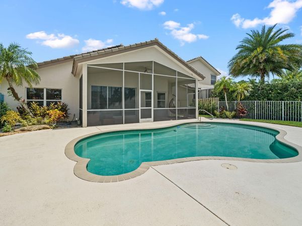 3526 Old Lighthouse Circle, Wellington, FL 33414