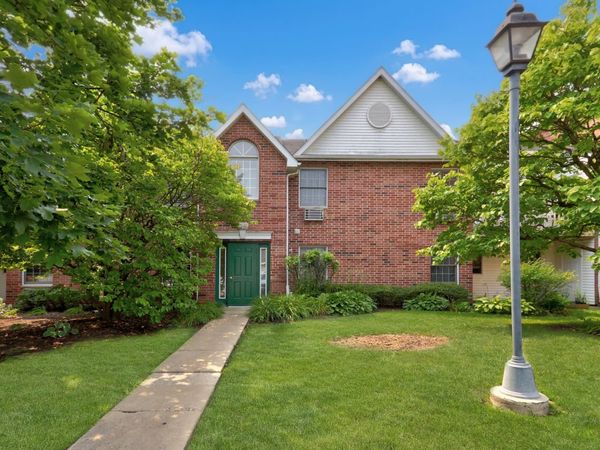 541 Leah Lane , Unit 2C, Woodstock, IL 60098