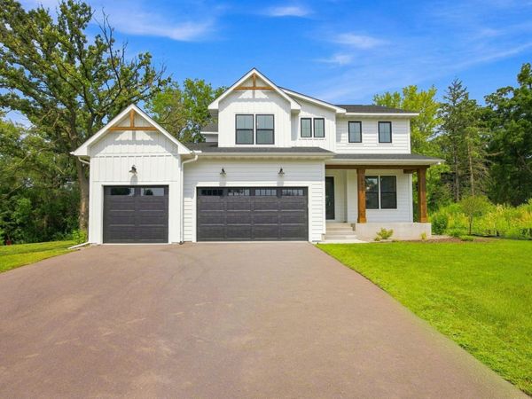 2415 Laurie Court, Roseville, MN 55113