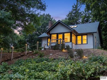 1710 S 55 Street, Omaha, NE 68106