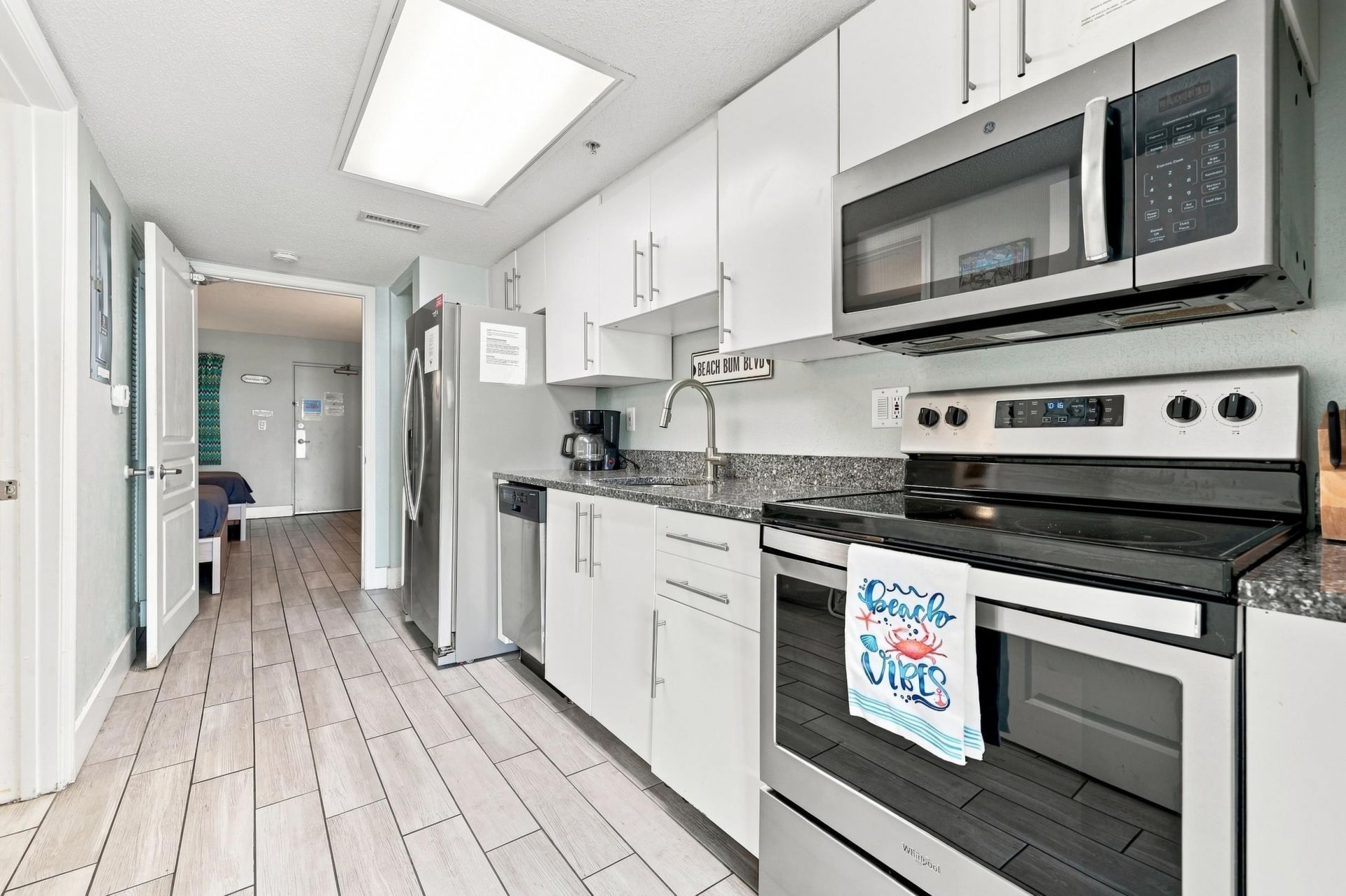 2701 S Ocean Blvd. Photo 6