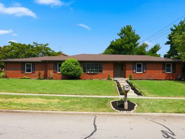 3717 Gladman Way, Lexington, KY 40514