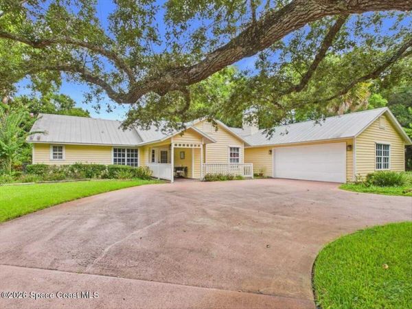 2065 Cortez Avenue , Vero Beach, FL 32960