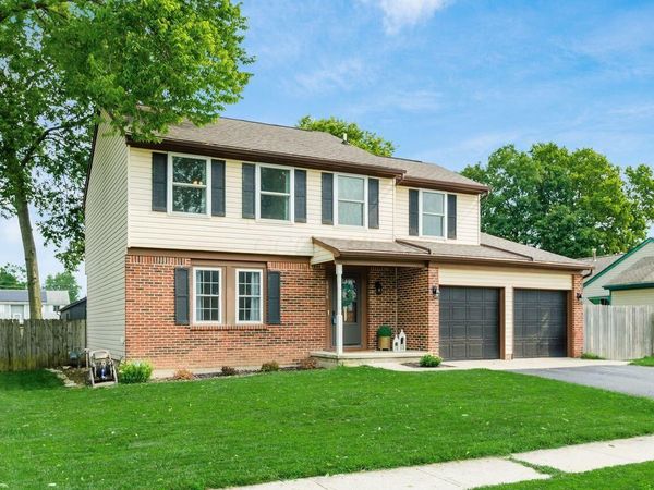 6016 Winterberry Drive , Galloway, OH 43119