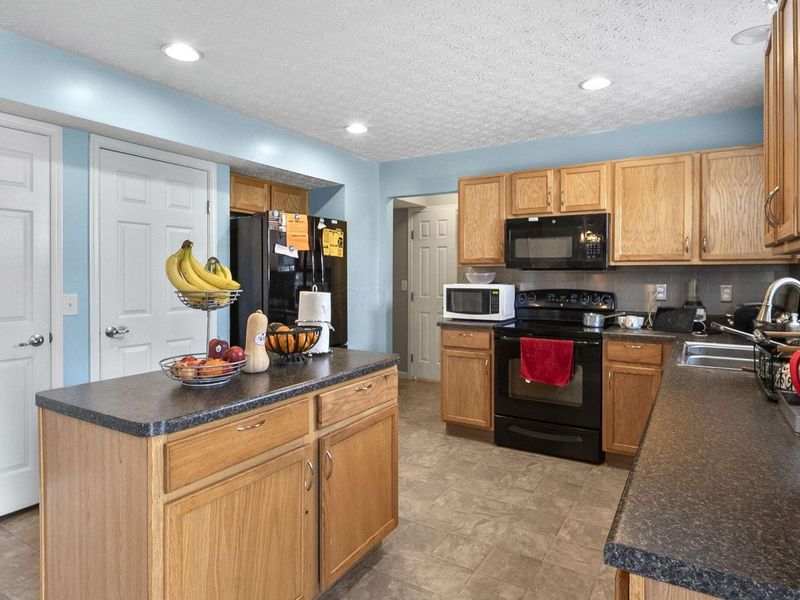 1624 Roscommon Drive, Pataskala, OH 43062 Photo 16