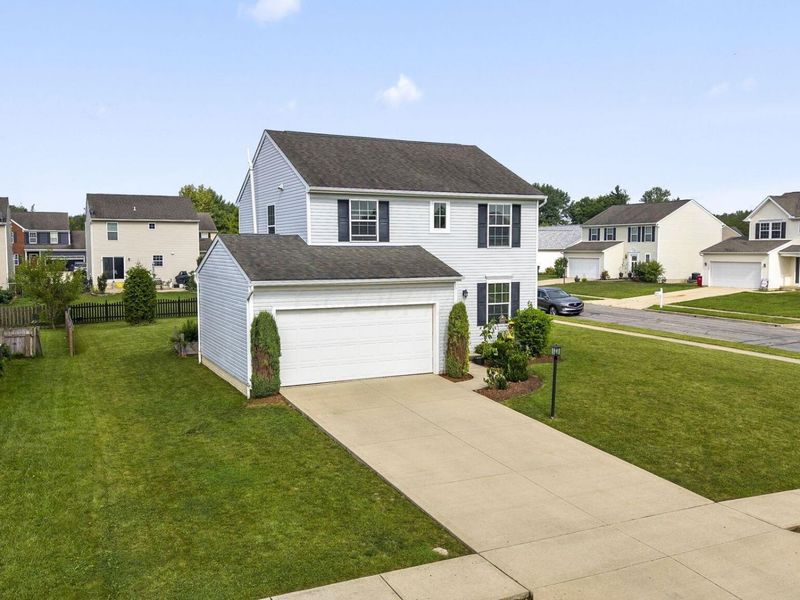 1624 Roscommon Drive, Pataskala, OH 43062 Photo 3