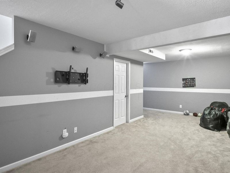 1624 Roscommon Drive, Pataskala, OH 43062 Photo 36