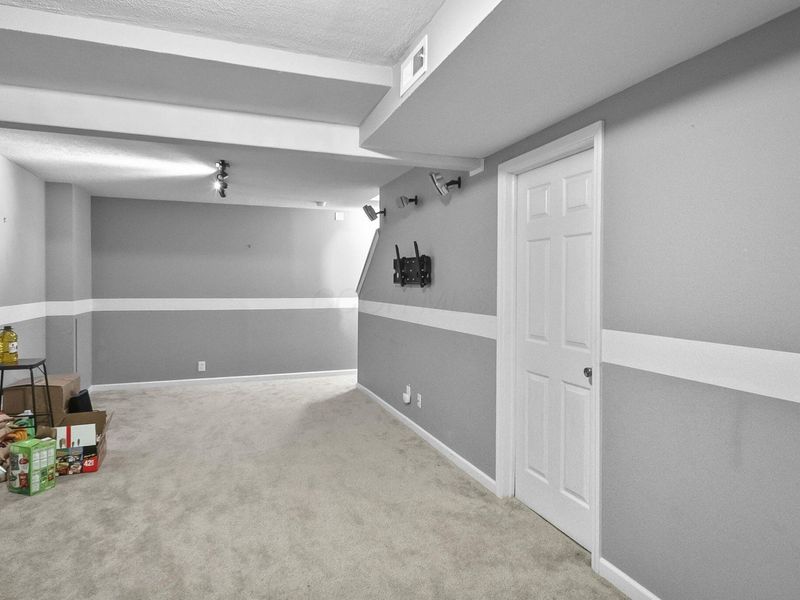 1624 Roscommon Drive, Pataskala, OH 43062 Photo 37