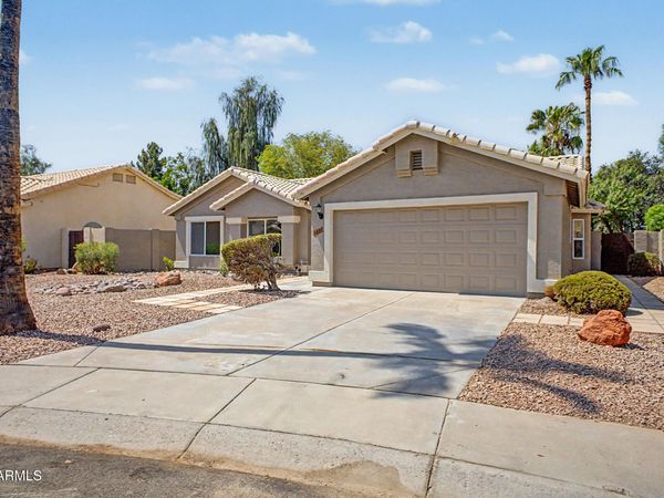 6425 W Irma Lane, Glendale, AZ 85308