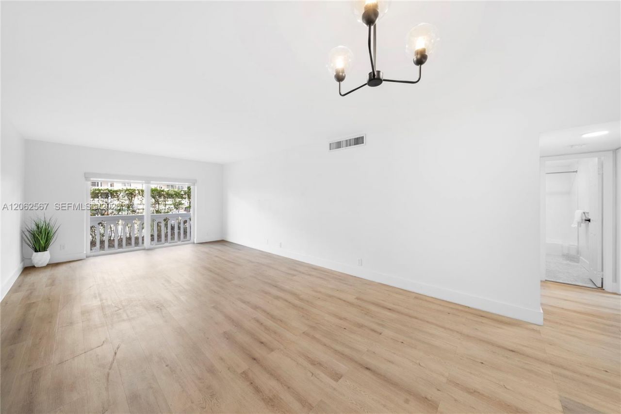 100 Edgewater Dr, Unit 138, Coral Gables, FL 33133 Photo