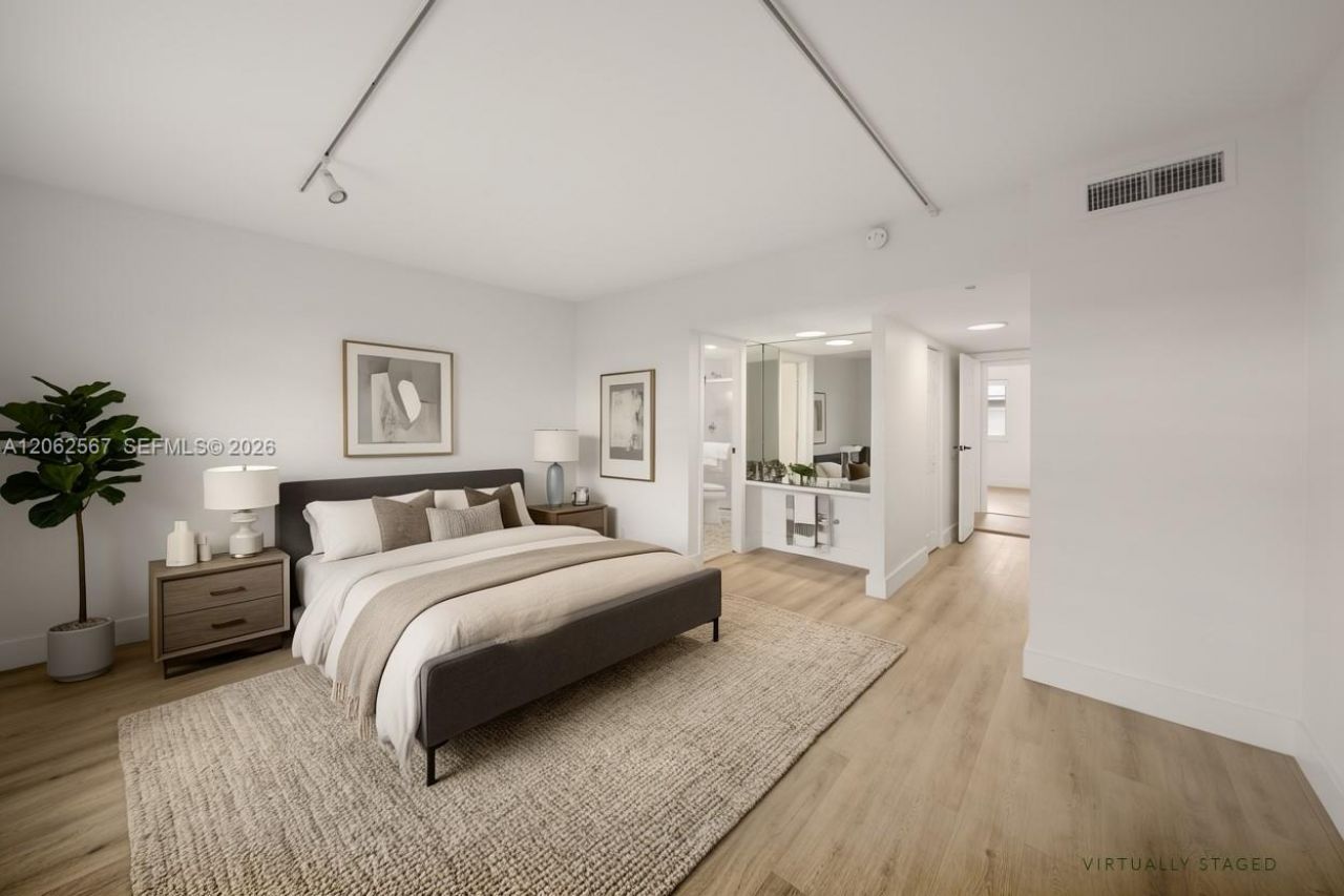 100 Edgewater Dr, Unit 138, Coral Gables, FL 33133 Photo