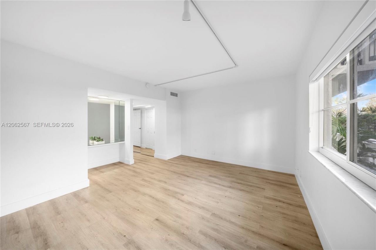 100 Edgewater Dr, Unit 138, Coral Gables, FL 33133 Photo