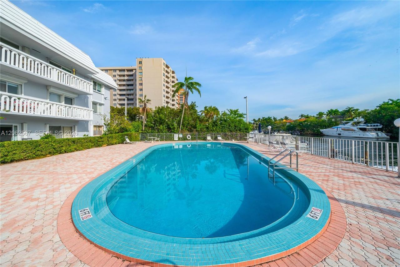 100 Edgewater Dr, Unit 138, Coral Gables, FL 33133 Photo