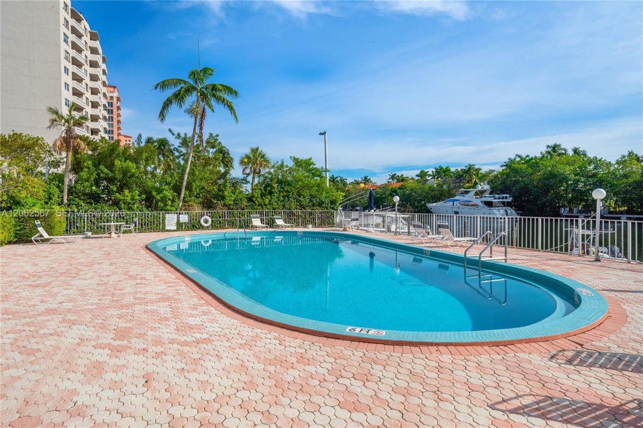 100 Edgewater Dr, Unit 138, Coral Gables, FL 33133 Photo