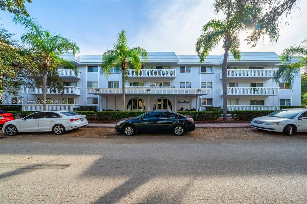 100 Edgewater Dr, Unit 138, Coral Gables, FL 33133 Photo