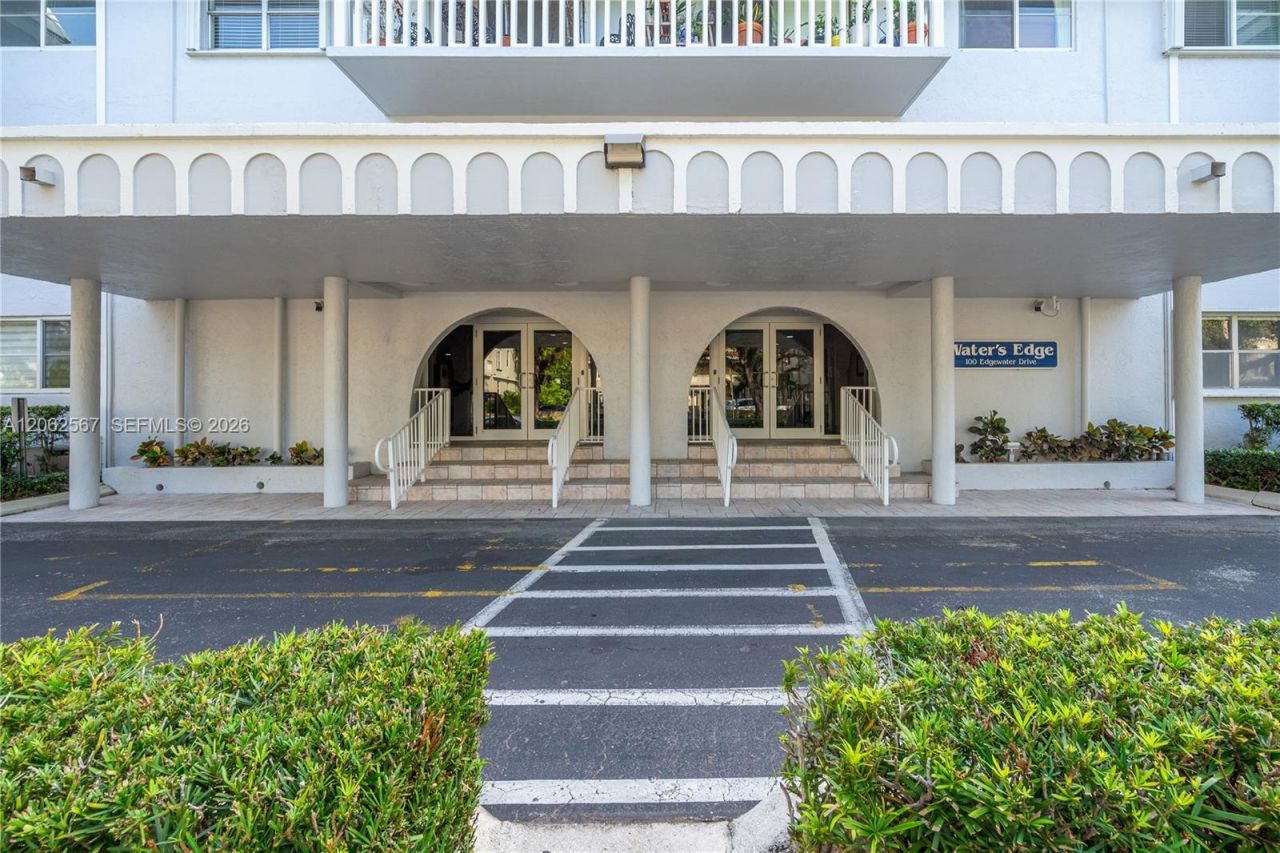 100 Edgewater Dr, Unit 138, Coral Gables, FL 33133 Photo