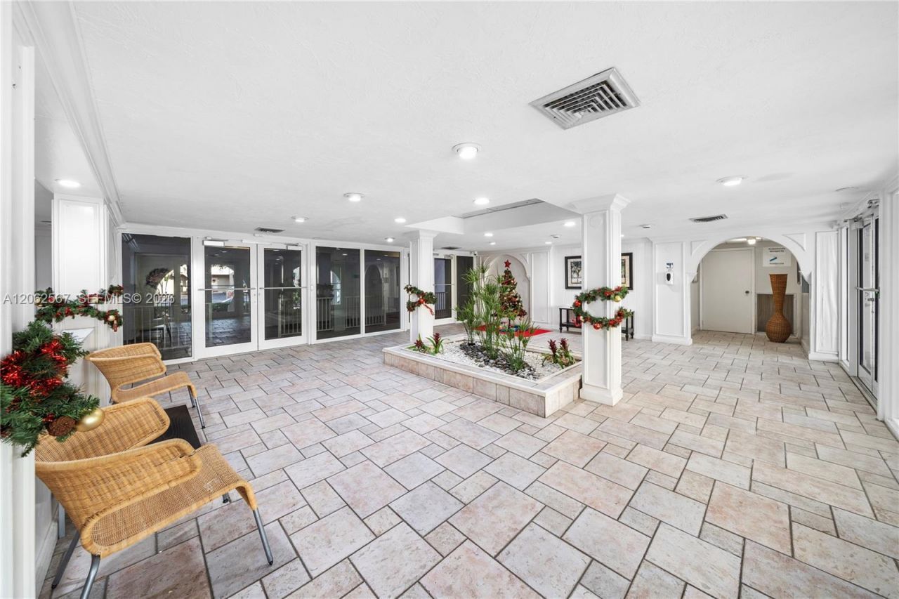 100 Edgewater Dr, Unit 138, Coral Gables, FL 33133 Photo