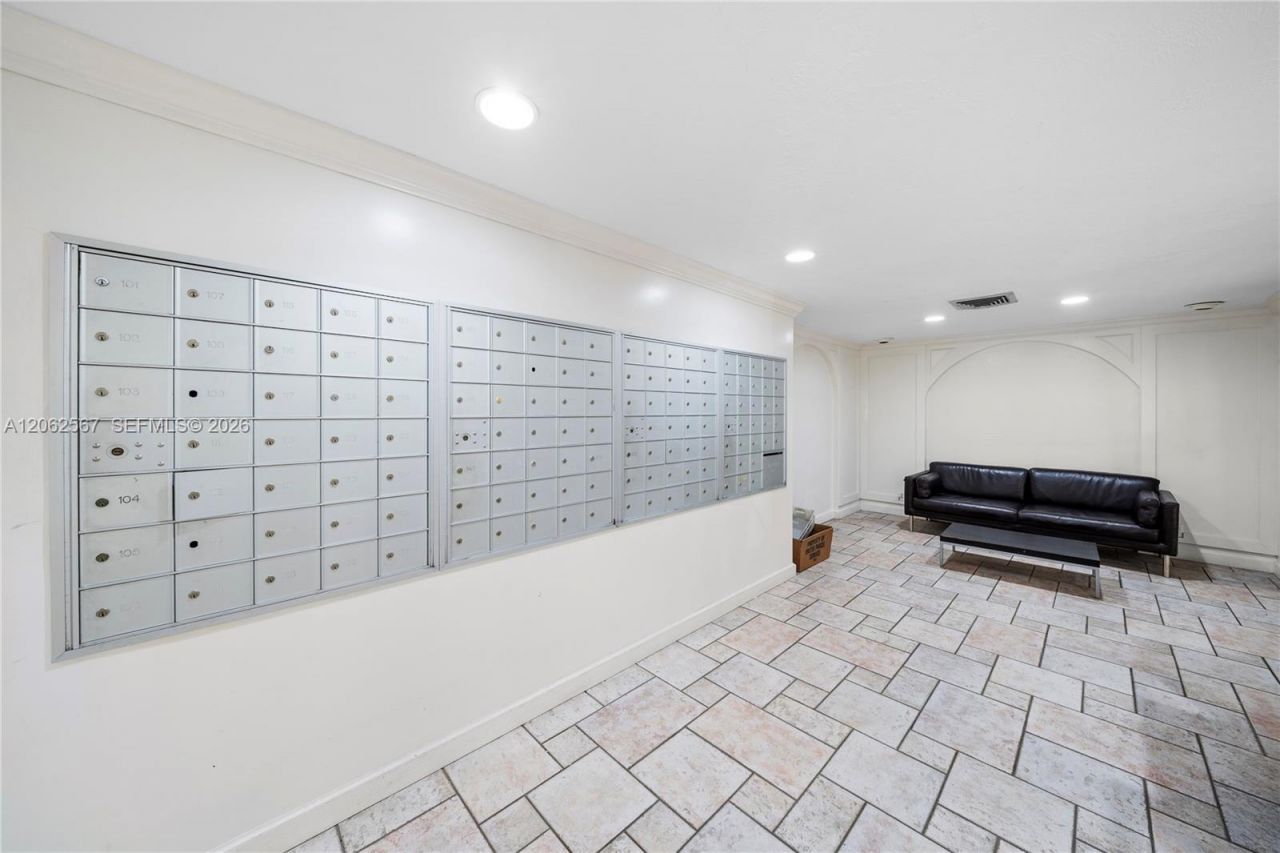 100 Edgewater Dr, Unit 138, Coral Gables, FL 33133 Photo