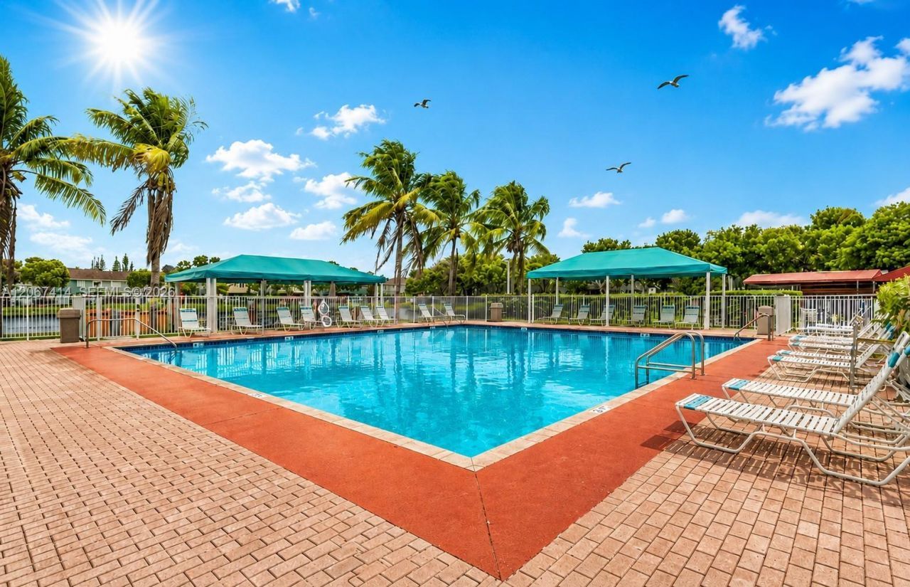 1652 SE 28th St , Unit 200, Homestead, FL 33035 Photo