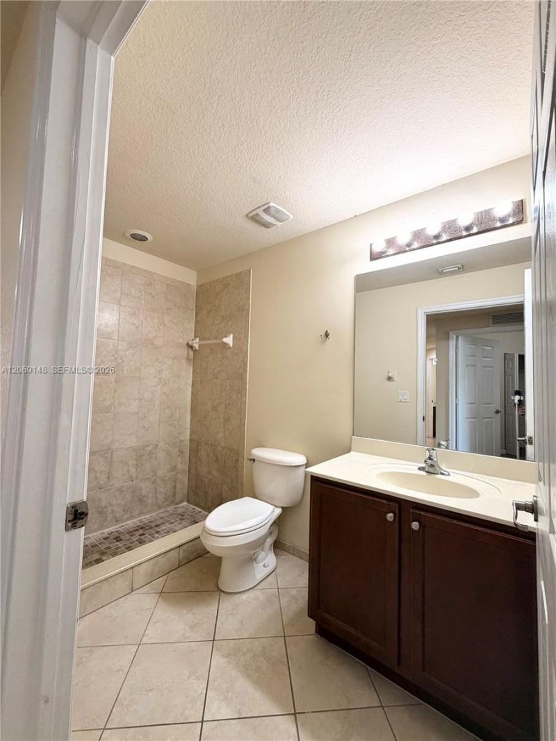 11603 NW 89th St , Unit 109, Doral, FL 33178 Photo