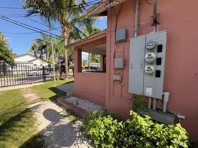 8044 NW 1st Pl, Miami, FL 33150 Photo
