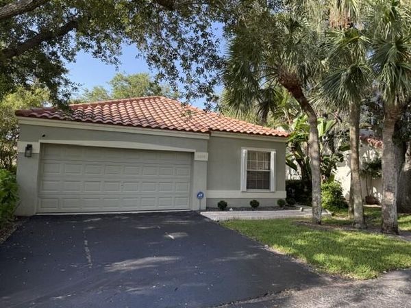 1109 NW 107TH Terrace, Plantation, FL 33322