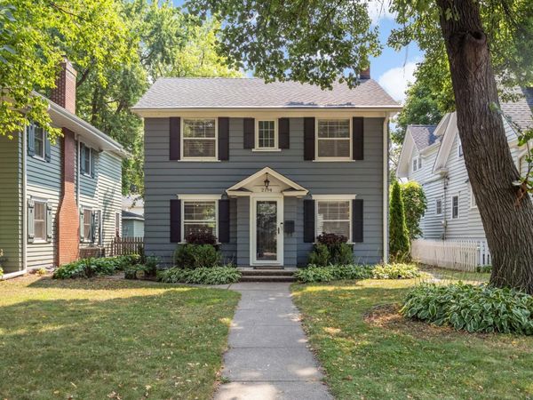 2194 Stanford Avenue, Saint Paul, MN 55105