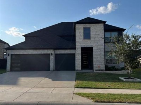 197 Western Way, Waxahachie, TX 75165