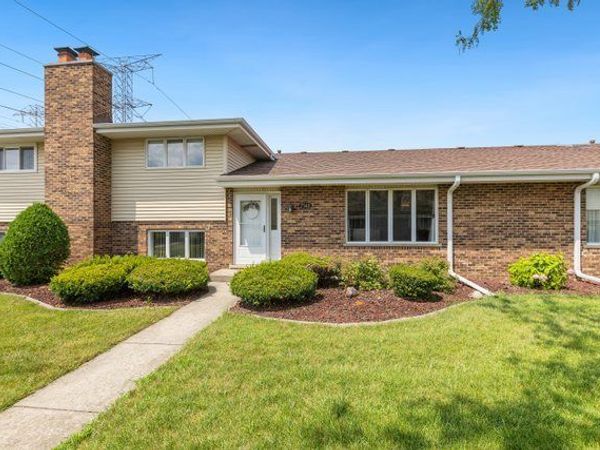 7340 W 154th Street , Orland Park, IL 60462