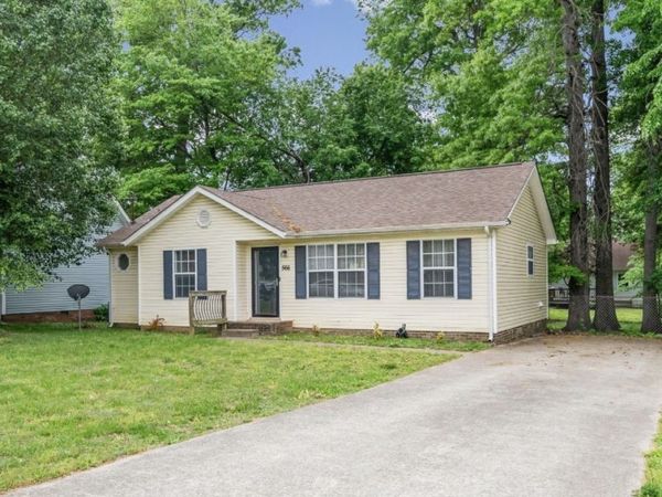 566 Lorie Ln, Clarksville, TN 37042