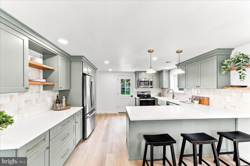 125 S SPROUL ROAD, BROOMALL, PA 19008