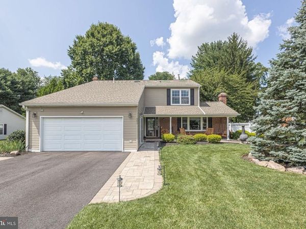 391 LENAPE LANE , YARDLEY, PA 19067
