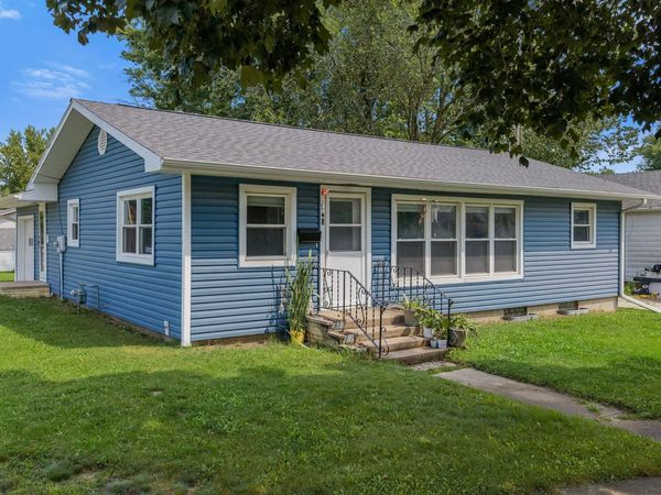 548 W Main Street, Reedsburg, WI 53959
