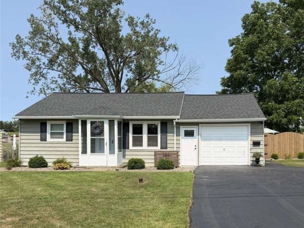 306 Gale Avenue, Liverpool, NY 13088