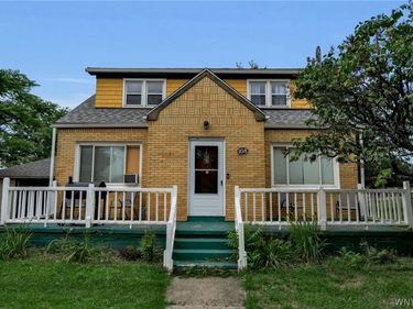108 Pinehurst Avenue, Cheektowaga, NY 14225