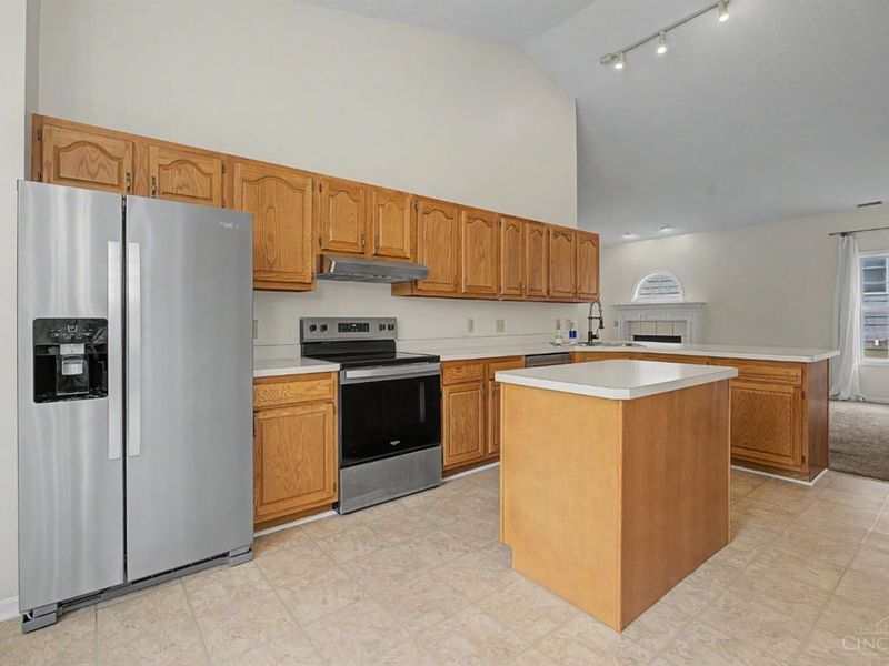 4911 Sir Gregory Way, Middletown, OH 45044 Photo 6