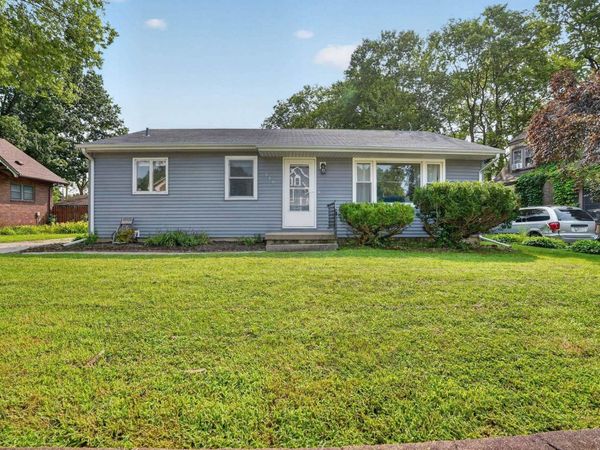 516 NW 1St Street, Waverly, IA 50677