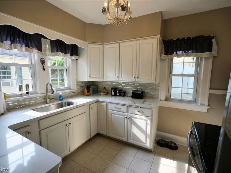 354 Cornell Avenue, Elyria, OH 44035 Photo 10