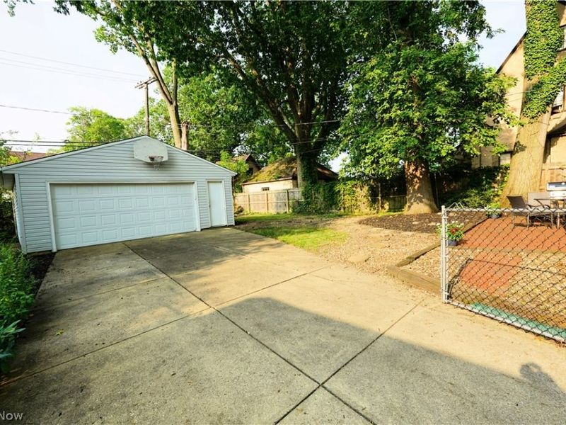 354 Cornell Avenue, Elyria, OH 44035 Photo 32