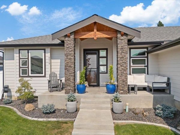 4210 W Pine Cliff Dr, Spokane, WA 99208