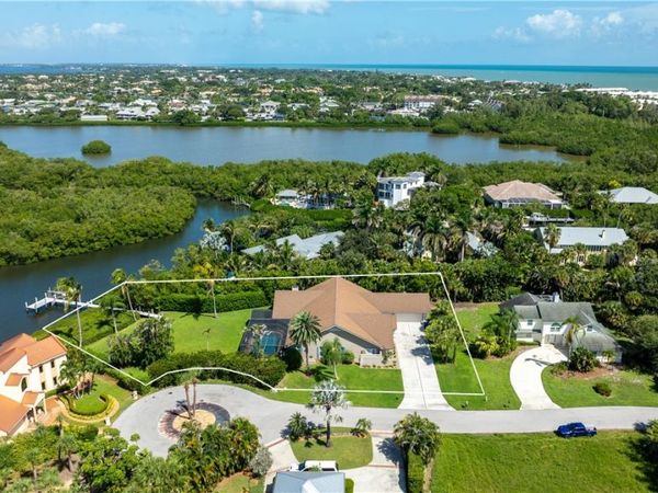 2100 Seminole Shores Lane, Vero Beach, FL 32963