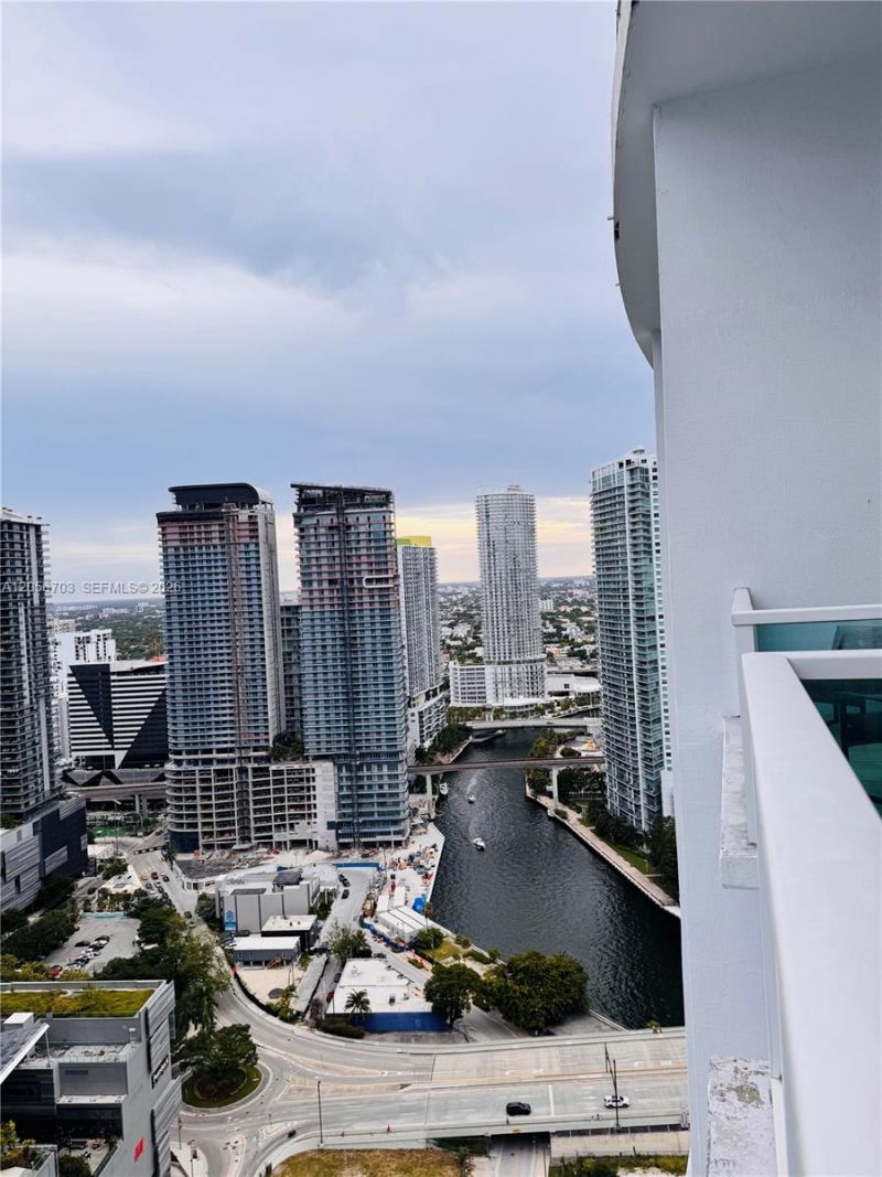 41 SE 5th , Unit 2204, Miami, FL 33131 Photo