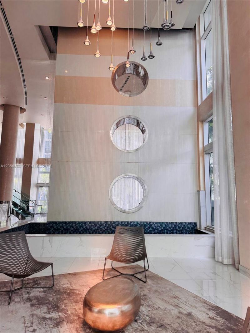 41 SE 5th , Unit 2204, Miami, FL 33131 Photo